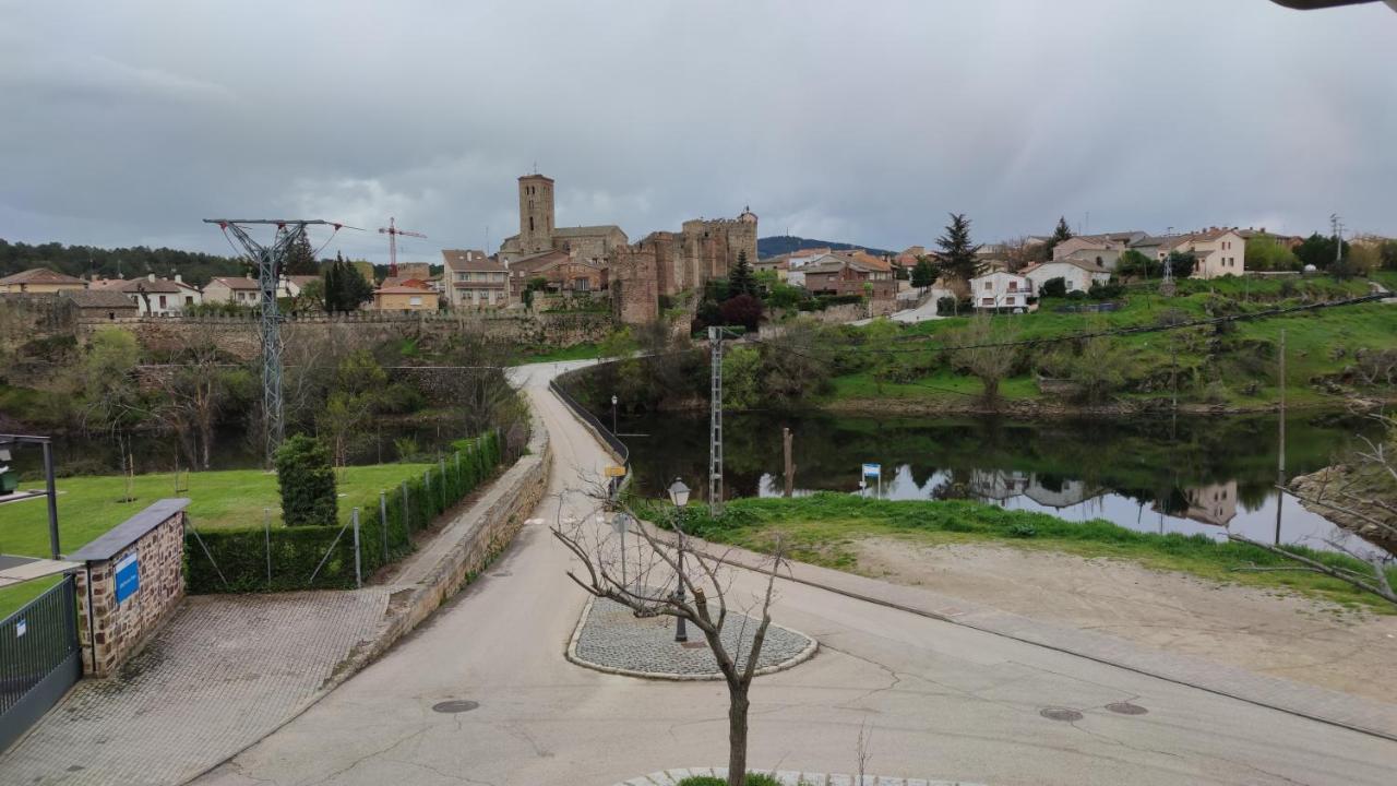 Appartamento Puente Viejo De Buitrago Casa Enebro Buitrago del Lozoya Esterno foto